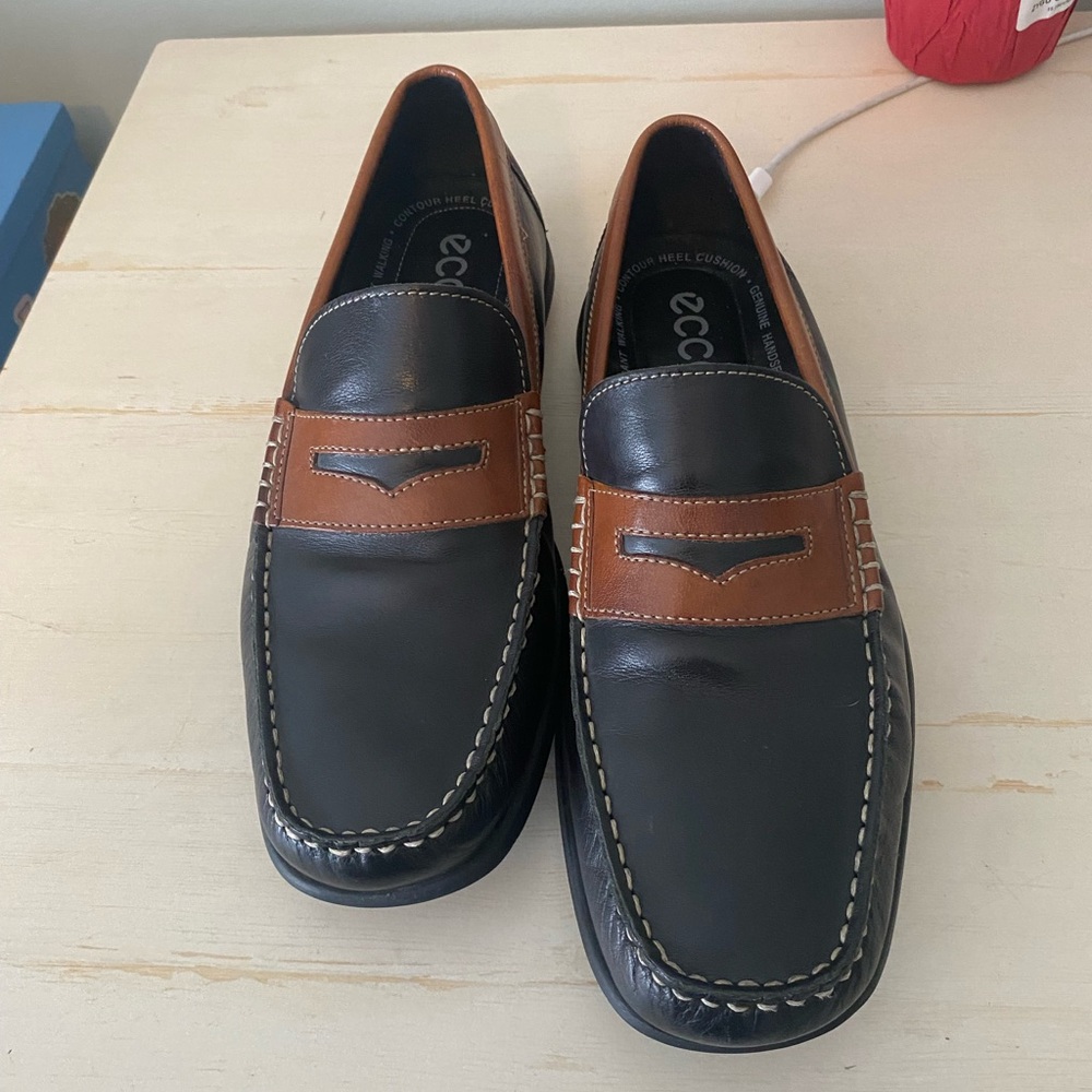 ECCO Men's Black and Tan Slip-On Loafers Size 45 (11/11.5)
